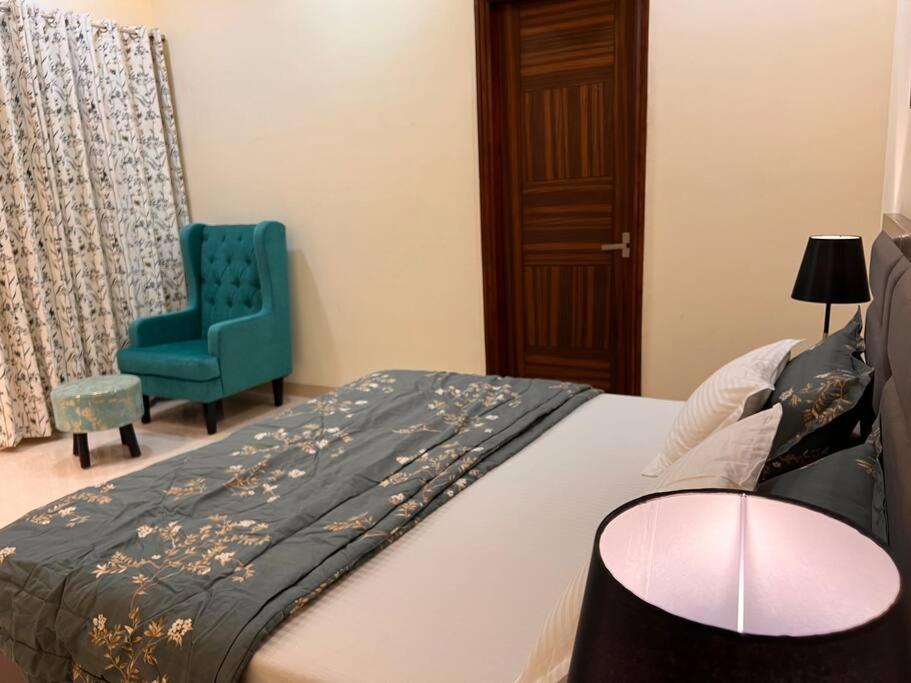 5Bhk Home Away From Home At Ranjit Avenue Amritszár Kültér fotó