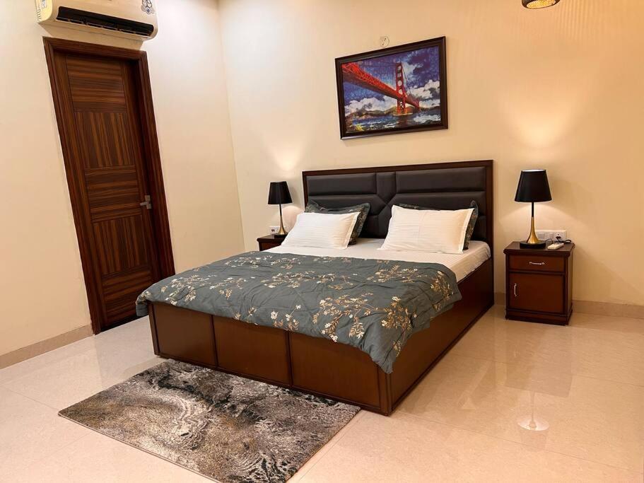 5Bhk Home Away From Home At Ranjit Avenue Amritszár Kültér fotó