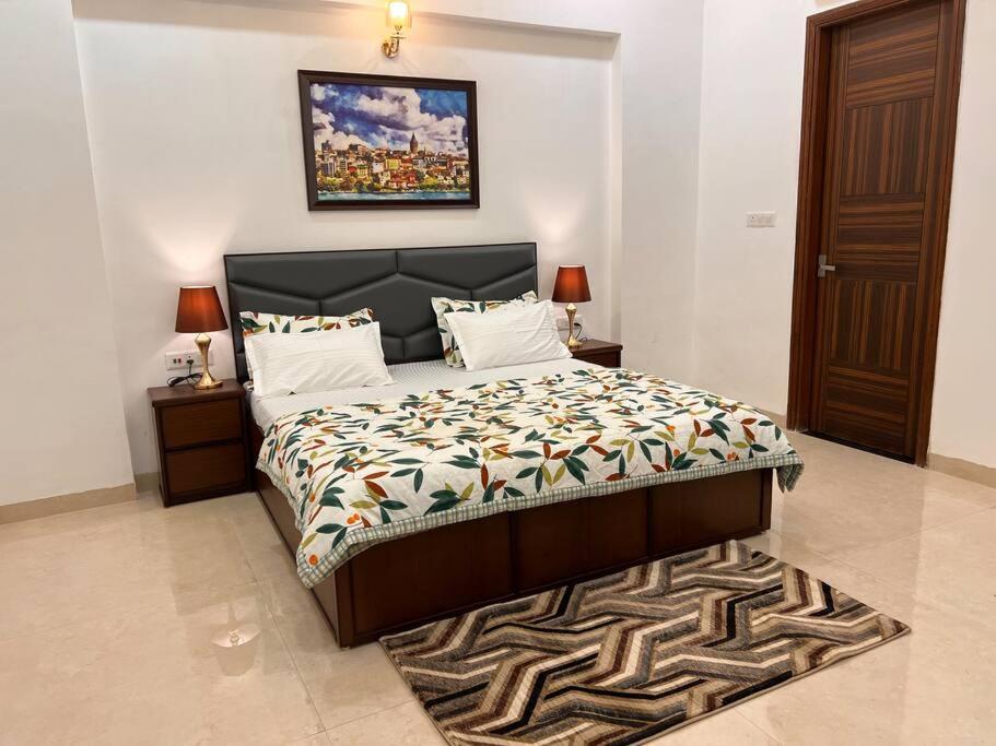 5Bhk Home Away From Home At Ranjit Avenue Amritszár Kültér fotó
